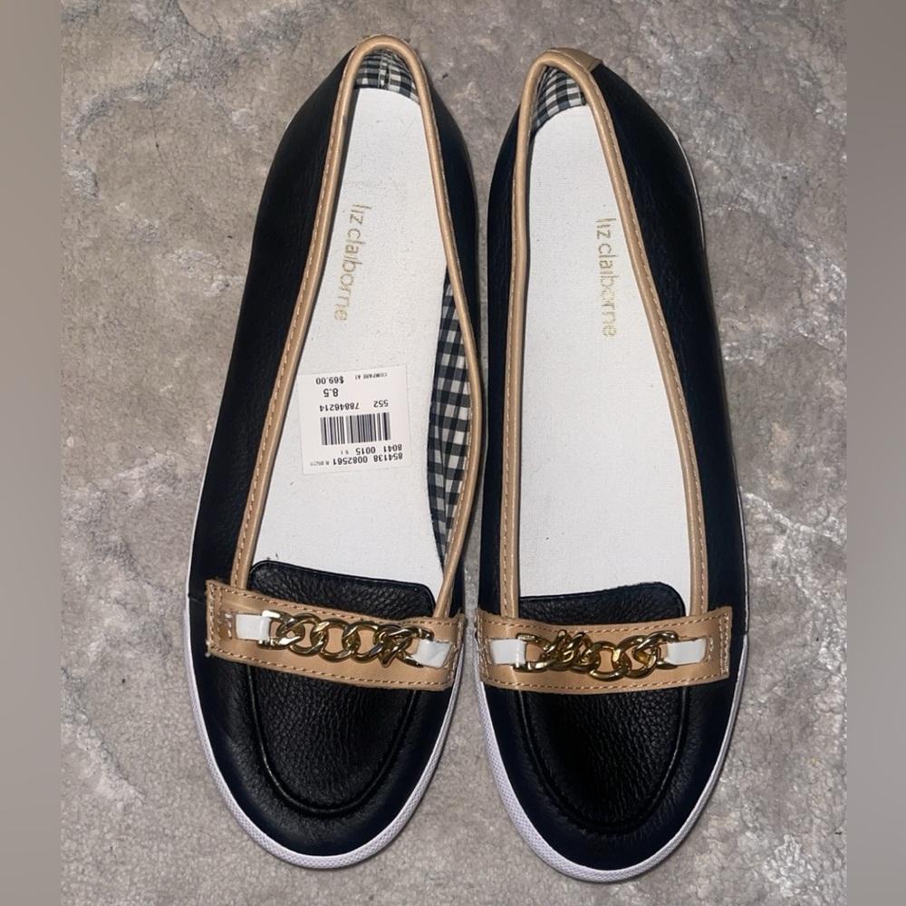 NWT LIZ CLAIBORNE BLARE LEATHER WOMEN’S FLATS 8.5 M